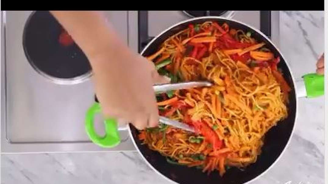 ⁣The easiest tastiest jollof spaghetti recipe read