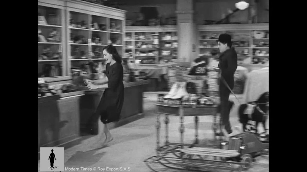 ⁣Charlie Chaplin - Modern Times - Roller Skating Scene