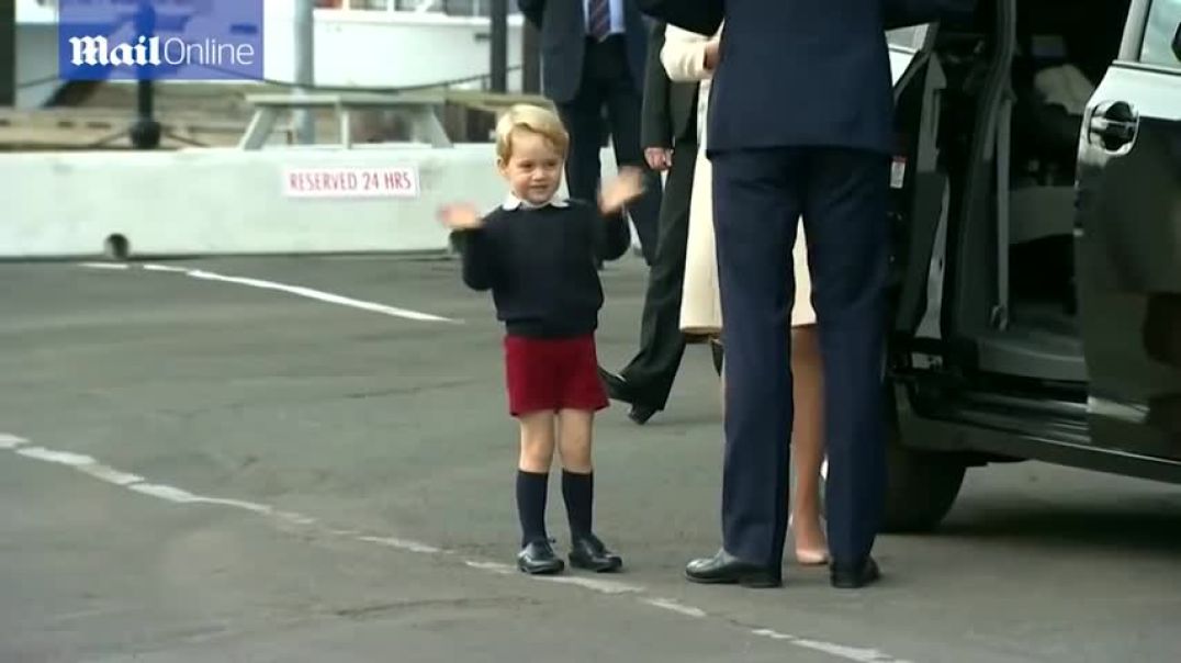 ⁣Prince George rejects a high five but accepts handshake
