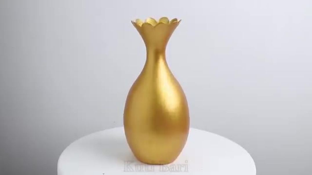 Plastic bottle flower vase making Look like ceramic vase