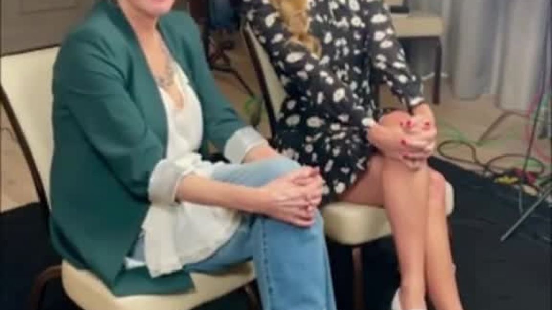 ⁣Natalie Morales sat down with Margot Robbie and Jean Smart to discuss the wild ride that their new m