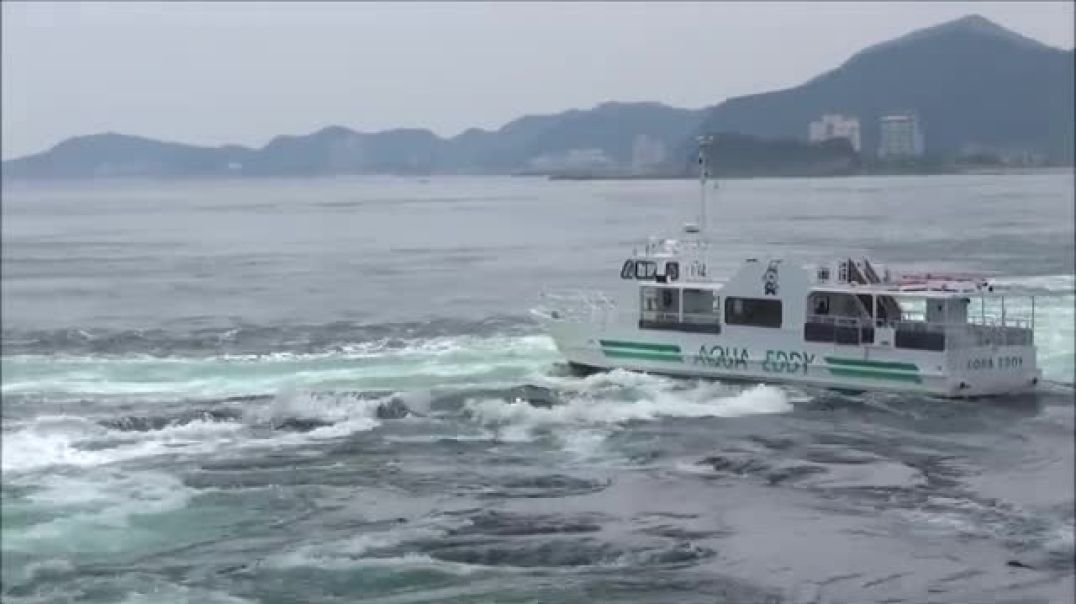 ⁣Whirlpools Whirlpools cruise ship of exciting Naruto Strait in Kanrin   Maru