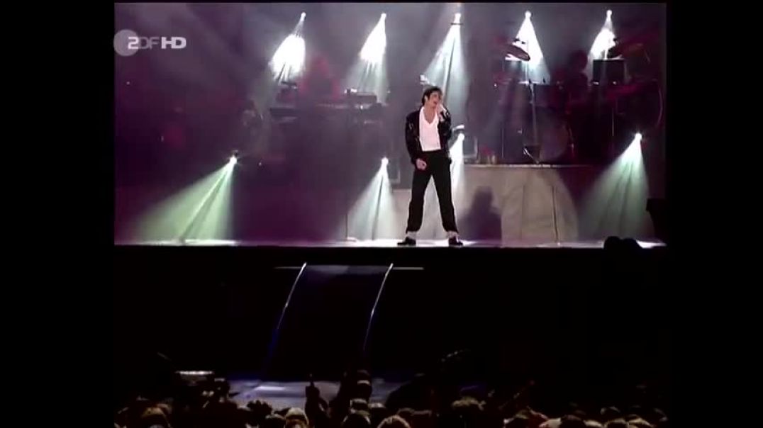 ⁣Michael Jackson Billie Jean Live 1997 Munich