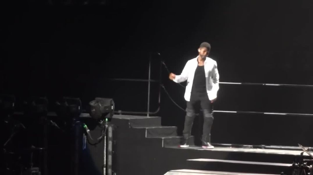 ⁣Usher tribute to Michael Jackson