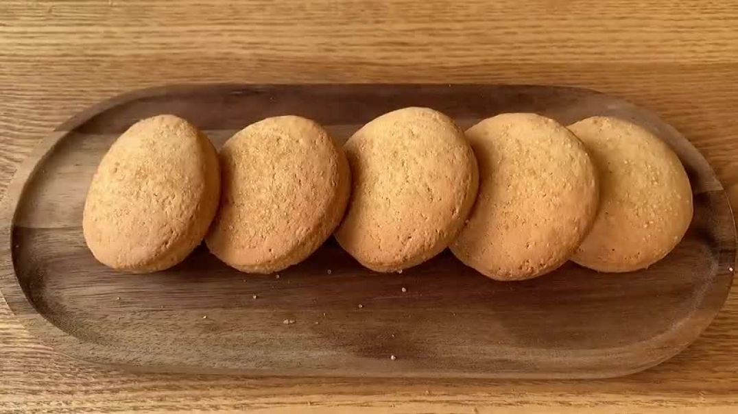 ⁣If you have milk and an egg make these soft cookies Delicious and easy recipe