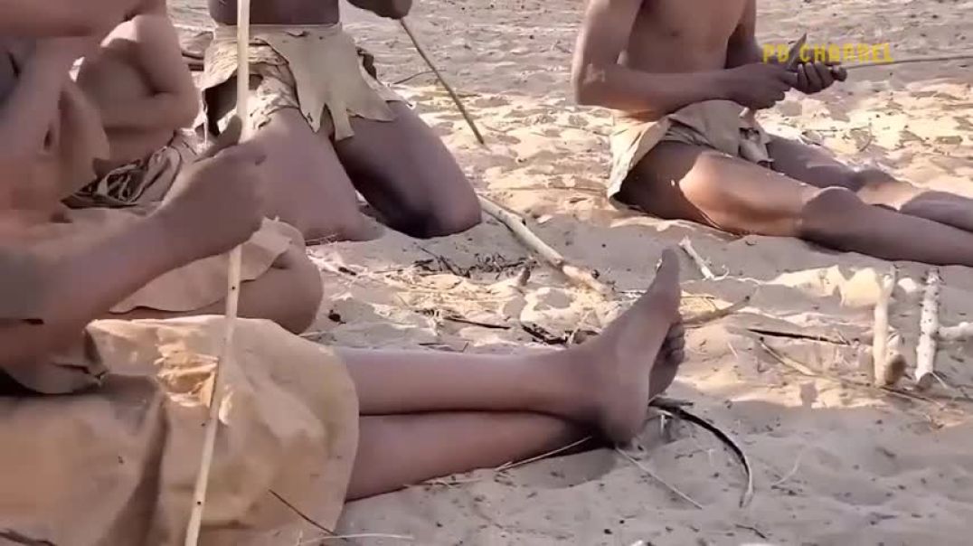⁣Tearful Story Maasai Warriors Stand Up Against The Leopard Relentlessly To Rescue The Monkey
