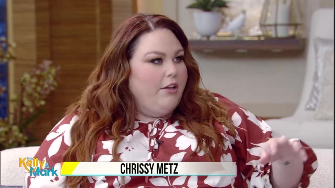 ⁣Chrissy Metz Got Stage Fright Singing at the Grand Ole Opry and the Oscars