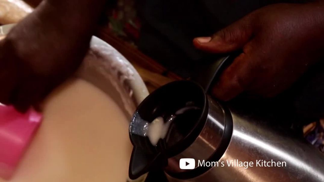How To Cook Maize Flour Porridge   Ugandan African Food